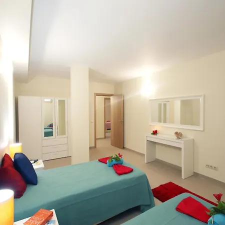 Вилла Villa In Albufeira With Pool Near Beaches
