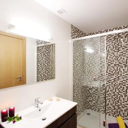 Villa In Albufeira With Pool Near Beaches Вилла *
