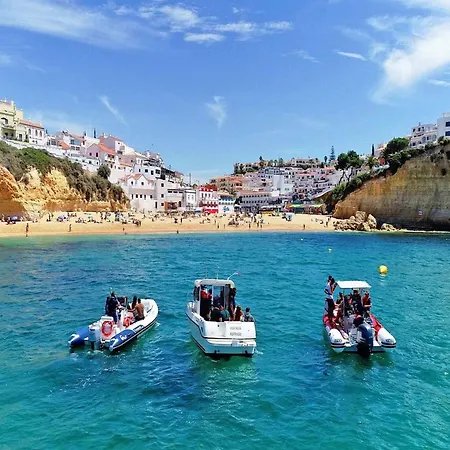 Вилла Villa In Albufeira With Pool Near Beaches Албуфейра